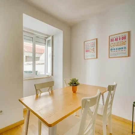 Akicity Santos Solar * Лиссабон